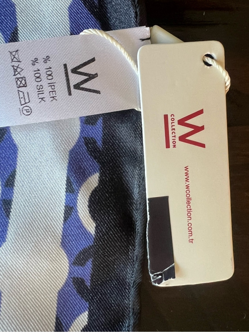 NWT W Collection 100% Silk Scarf Blue Black White Geometric Print 27” Square - Picture 7 of 9